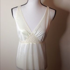 ANOTHER GLANCE LTD Ivory floor length nightgown M